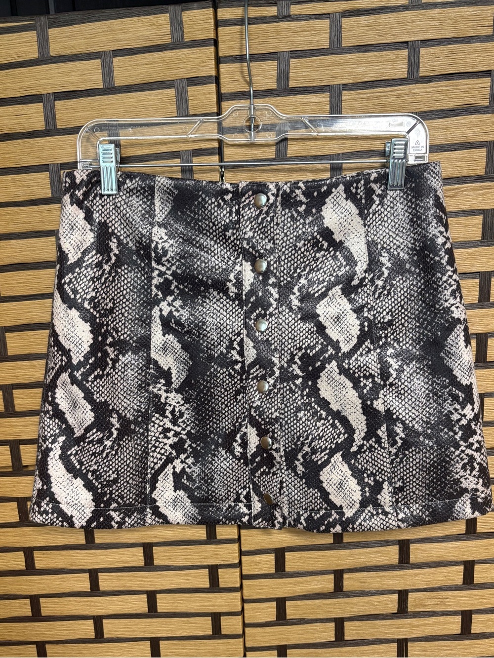 Urban Outfitters Gray Snakeskin Print Mini Skirt Size Medium
